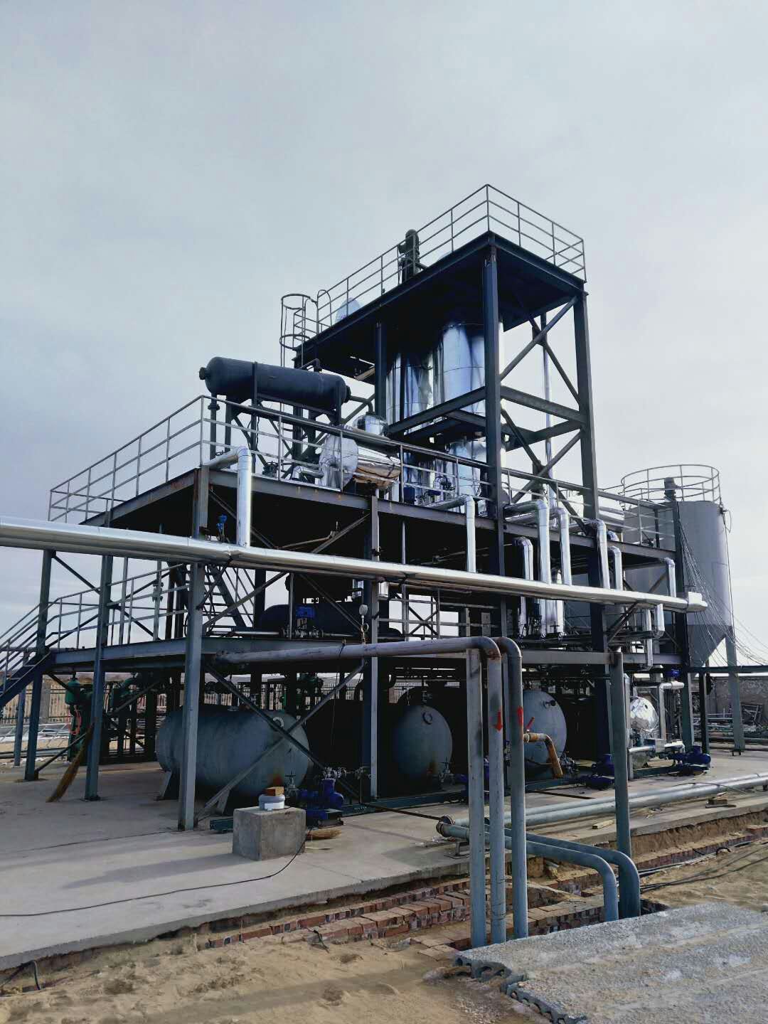 本公司与陕西榆林签订废油再生利用设备顺利完成安装调试